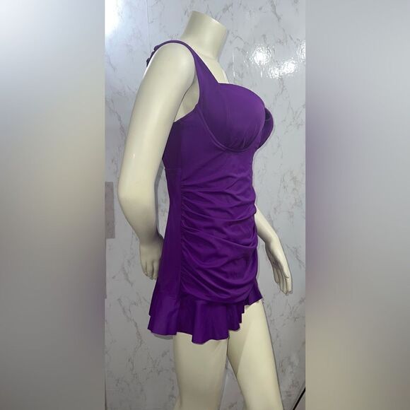 NWT Torrid Rusched Underwire Swimsuit - Picture 4 of 9